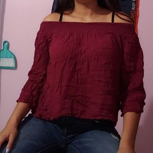 ♡♡USED♡♡ Off the Shoulder Burgundy Top